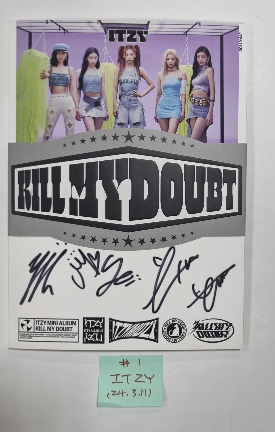 Itzy "Kill My Doubt" - Hand Autographed(Signed) Promo Album [24.3.11]