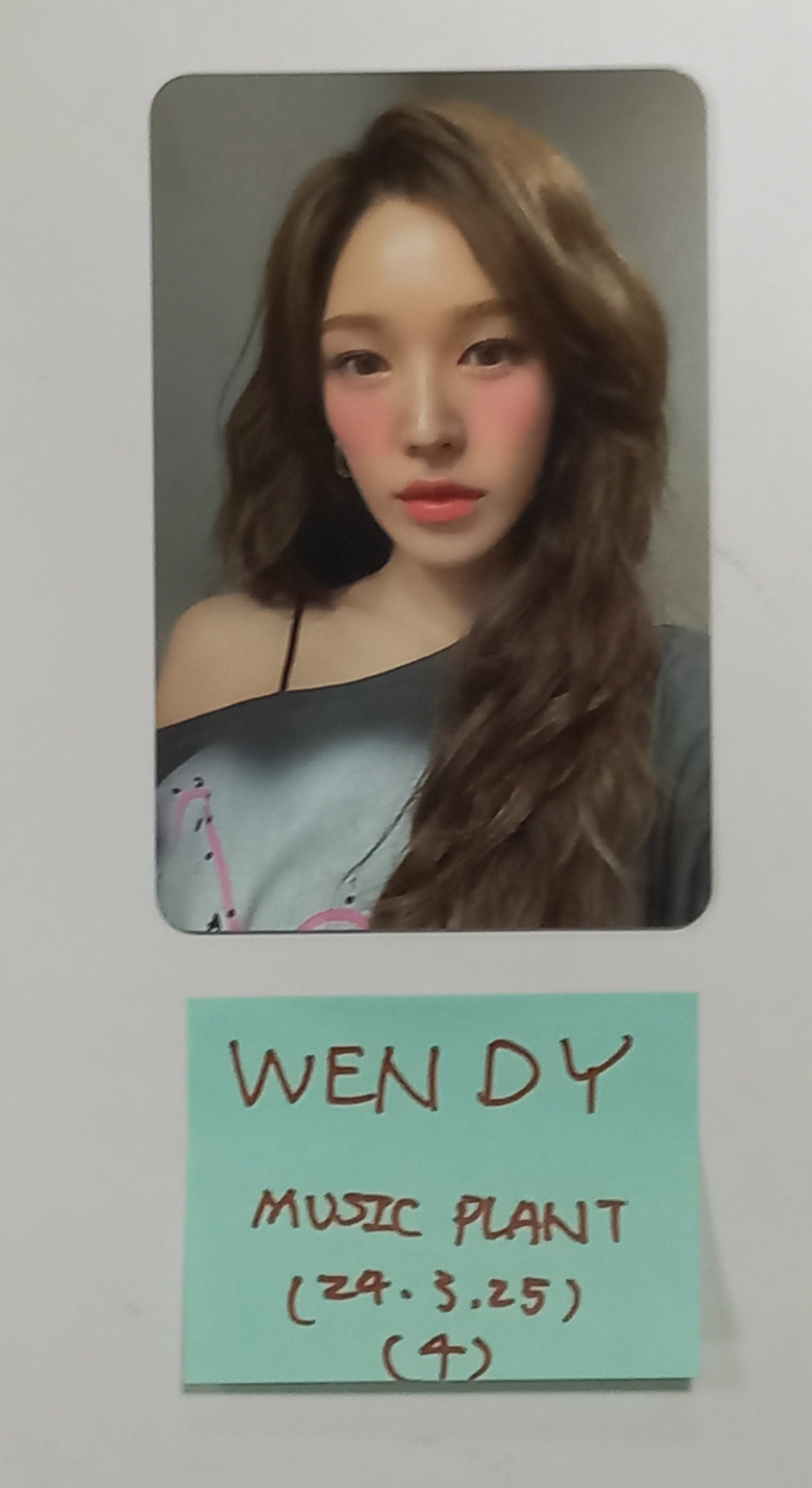 red velvet ウェンディ ポストカード サイン Wendy Red Velvet サイン入りカード - メルカリ