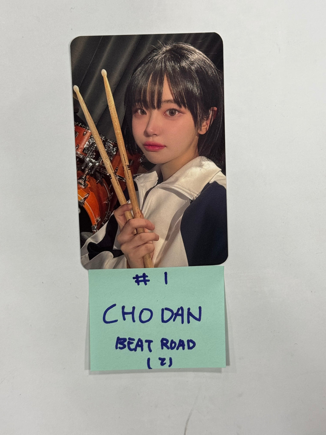 QWER "MANITO" - Beat Road Fansign Event Photocard [24.4.24]