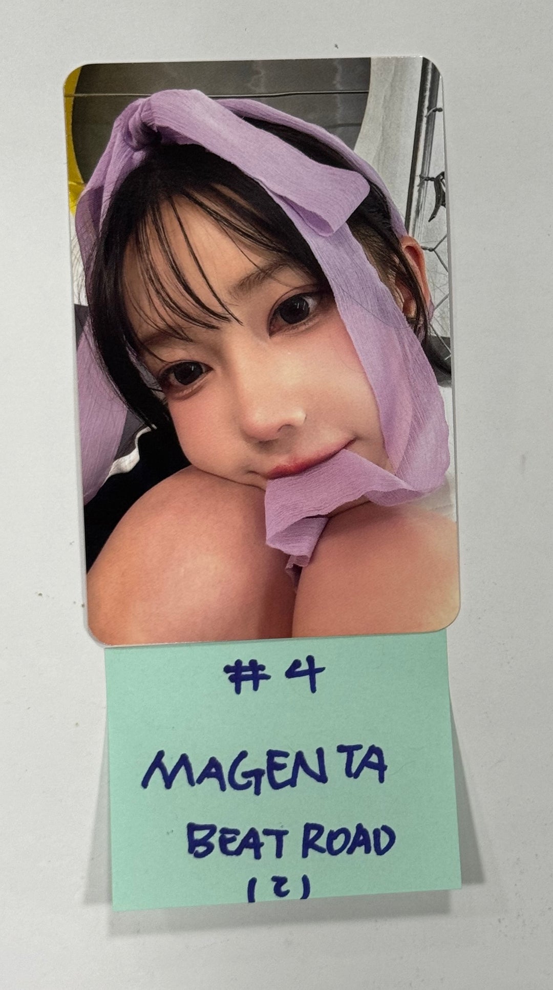 QWER "MANITO" - Beat Road Fansign Event Photocard [24.4.24]