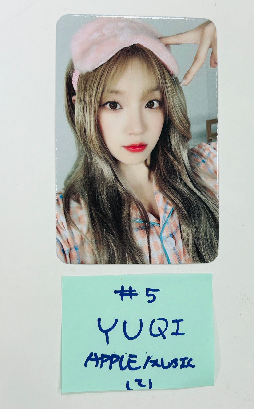 YUQI (Of (G) I-DLE) "YUQ1" - Apple Music Fansign Event Photocard [24.4.29]