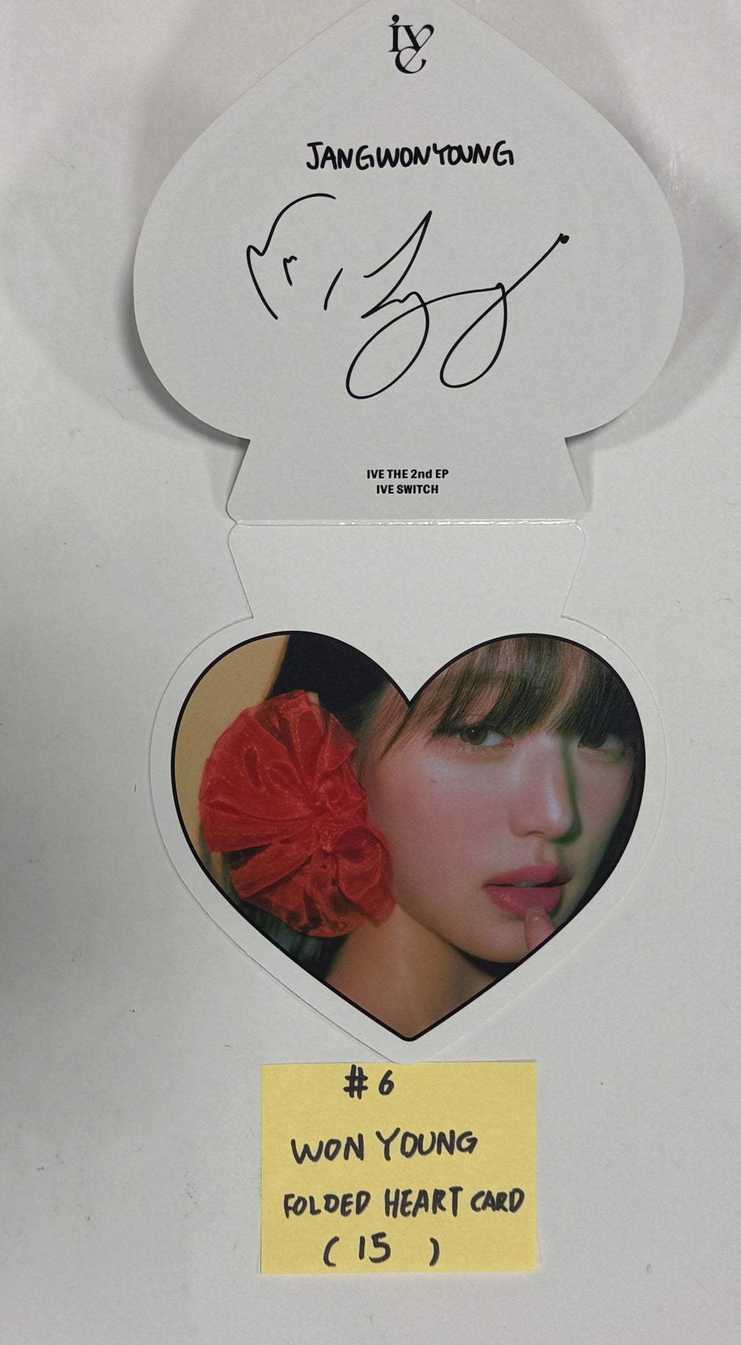 IVE "IVE SWITCH" - Official Photocard, Folded Heart Card, Lenticular Photocard [24.4.30]