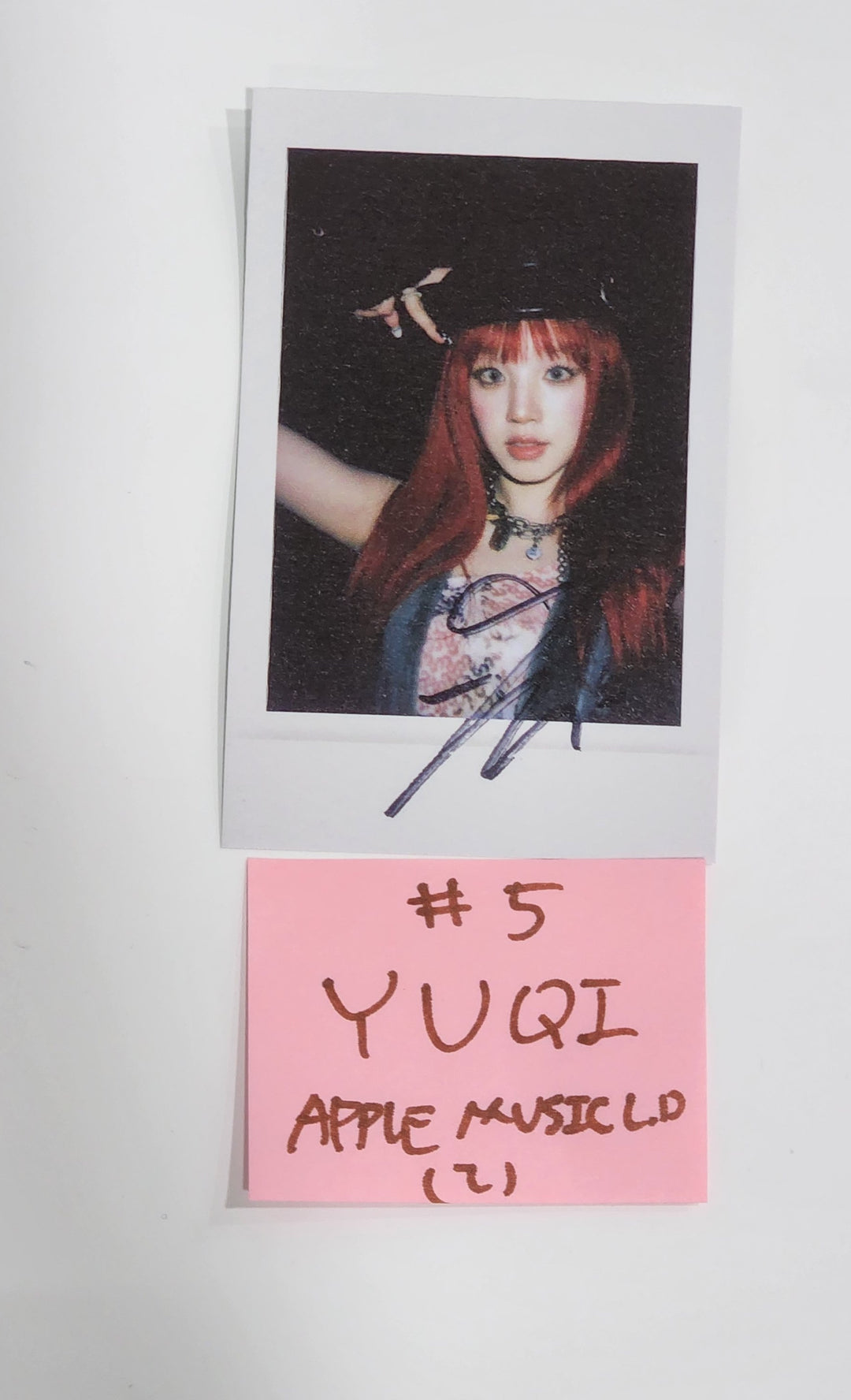 YUQI (Of (G) I-DLE) "YUQ1" - Apple Music Lucky Draw Event Photocard Round 2 [24.5.7]
