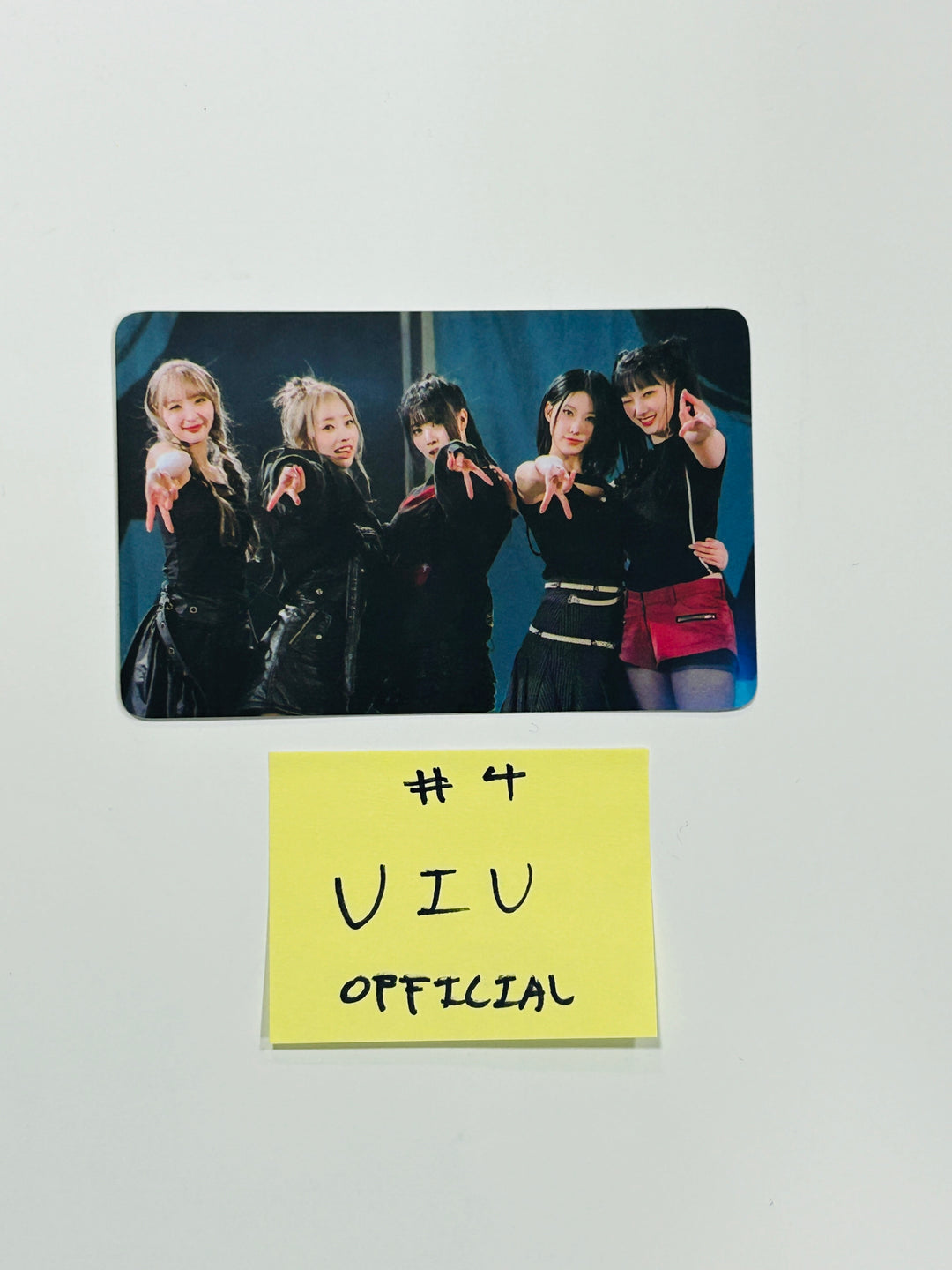 ViV "Bomb" Debut 1st EP - Official Photocard [24.5.10]
