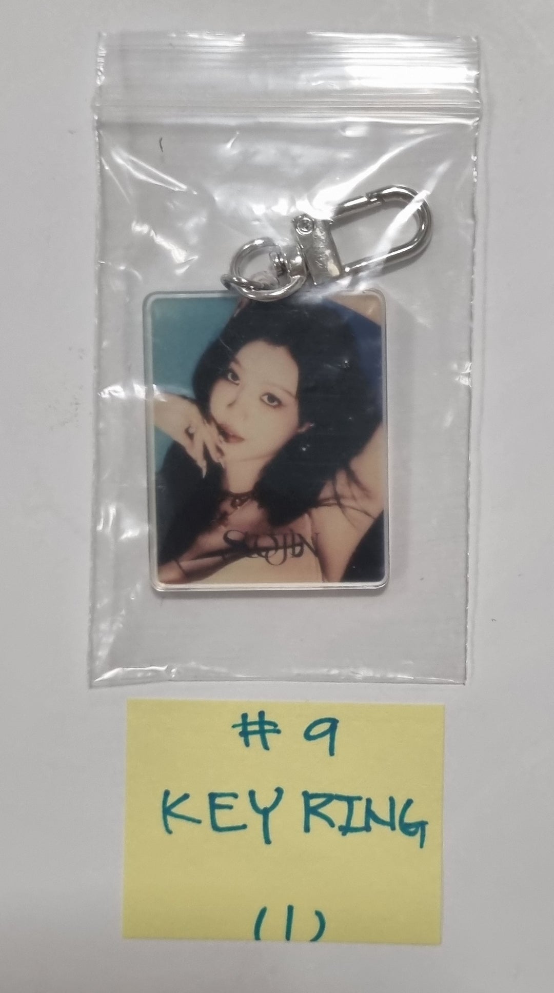 SOOJIN "RIZZ" - Everline Pop-Up Store Official MD [Top Loader, Hand Mirror, Sticker Pack, Metal Keyring, Photo Pack, Collect Book]  [24.5.23]
