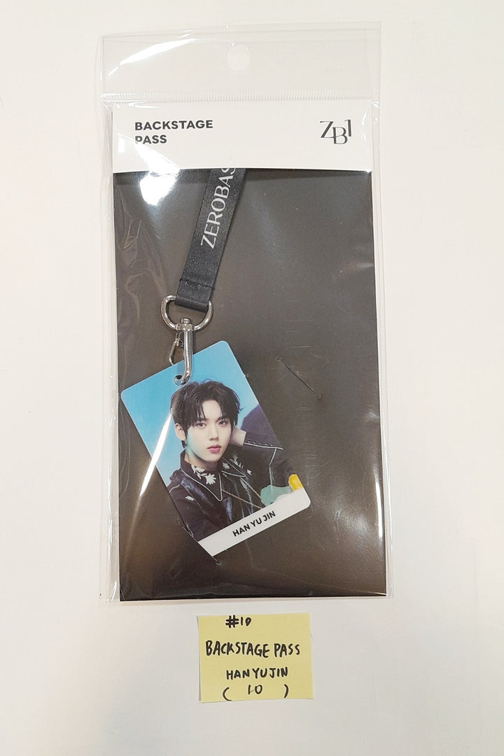 ZeroBaseOne (ZB1) - "You had me at HELLO" ZB1 x Line Friends Square Pop-Up in Gangnam Official MD (1) (Light Stick, Backstage Pass, Can Badge, Book Pad, Postcard Set) [24.05.31]