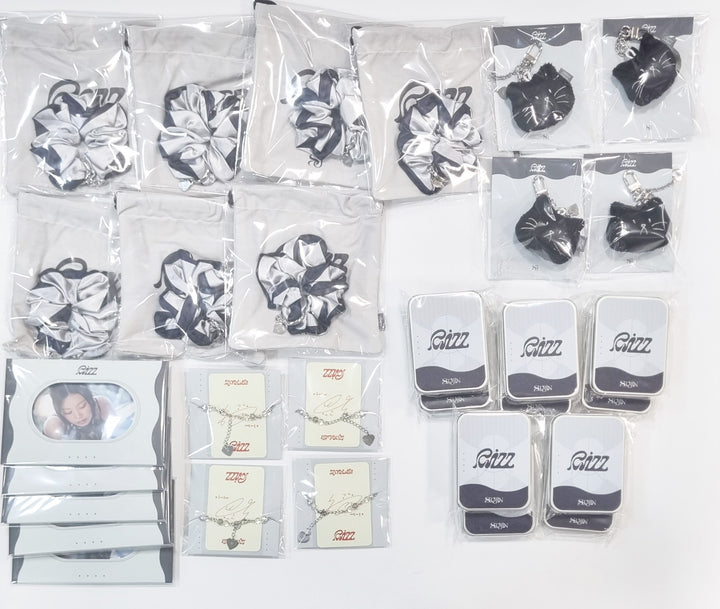 Soojin "RIZZ" - Official MD [PostcardSet ,Tincase Photo Set, Keyring, Bracelet, Scrunchie Set] [24.6.5]