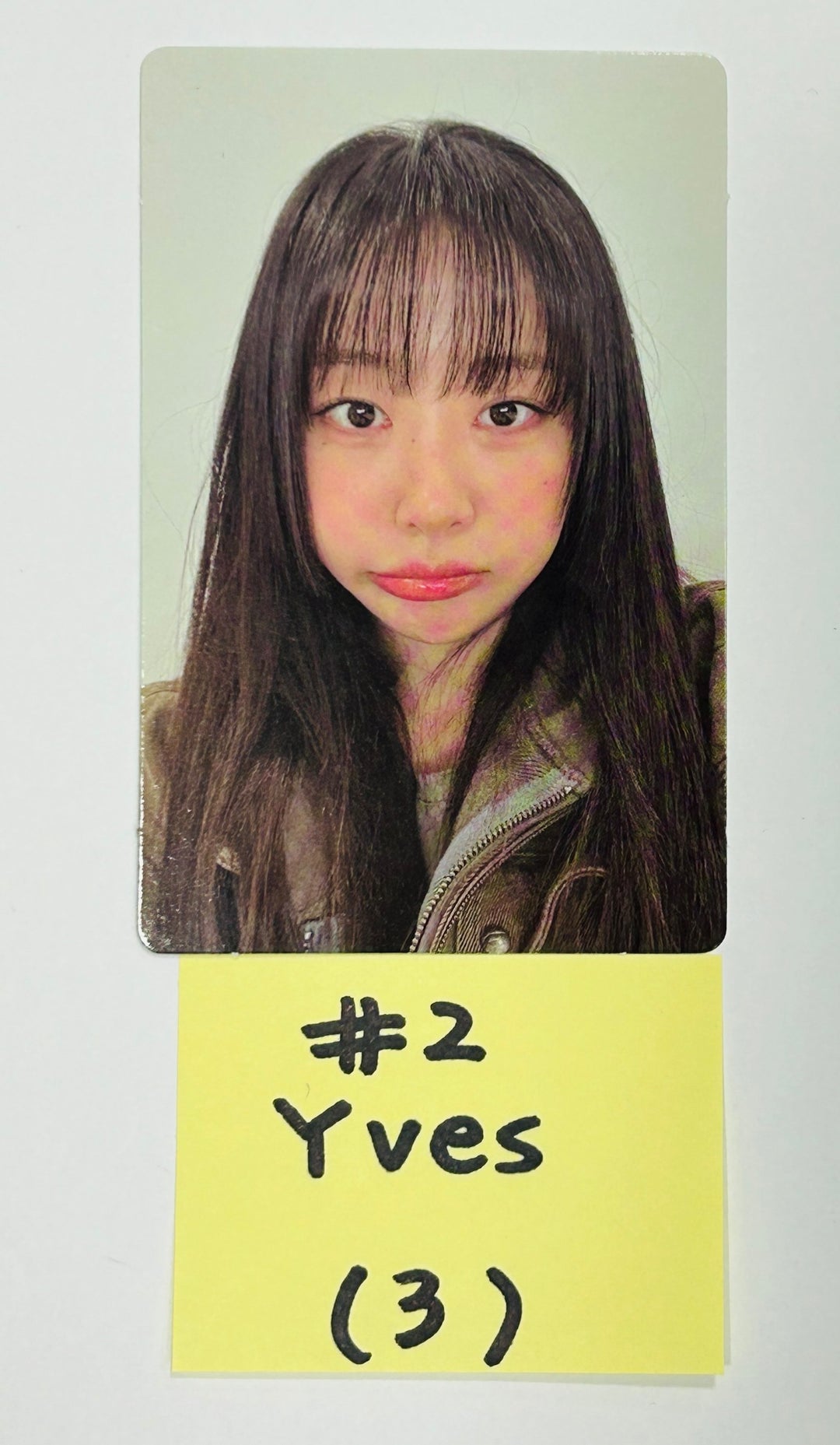 Yves "LOOP" - Official Photocard [24.6.7]