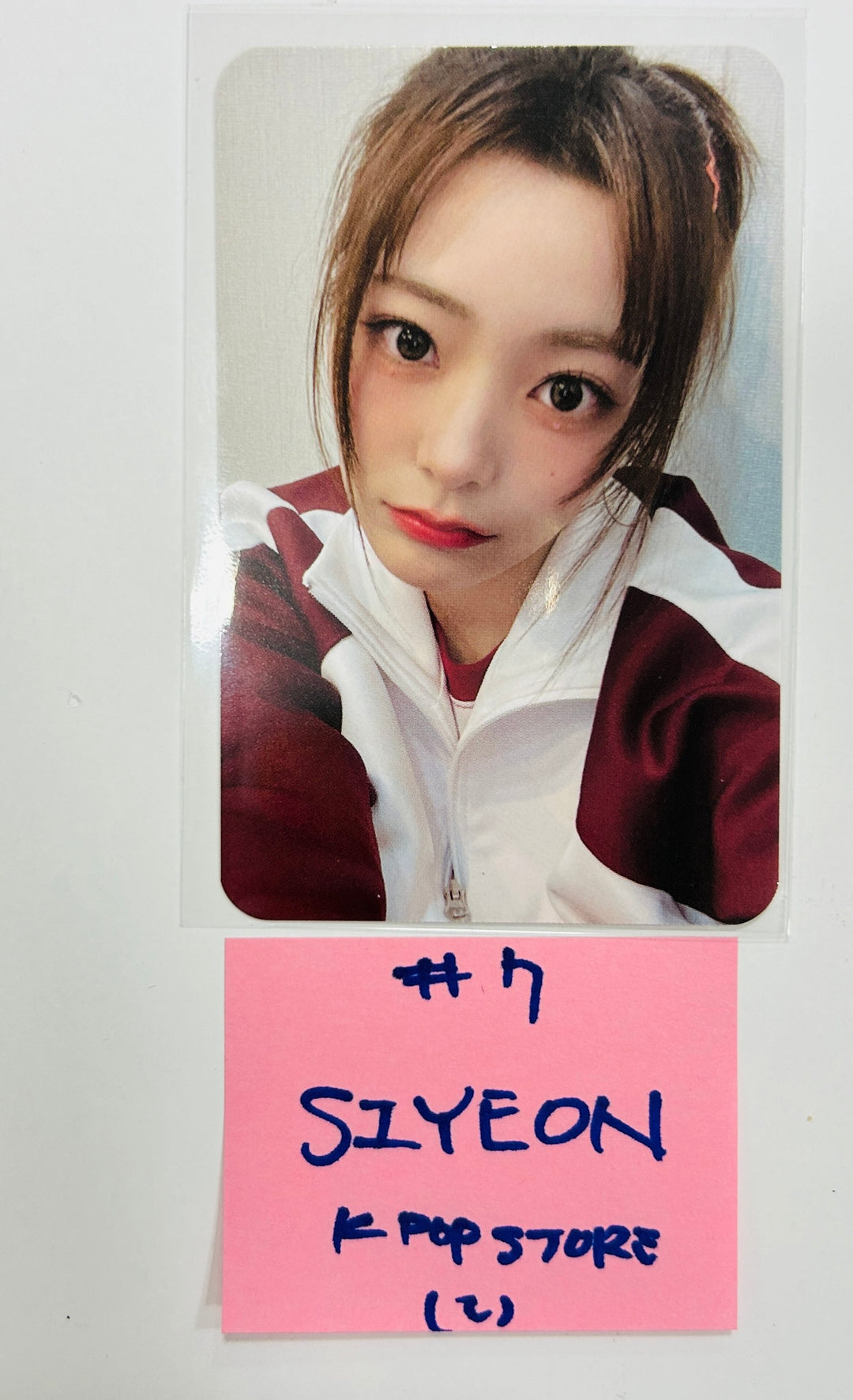 QWER "MANITO" - K-Pop Store Fansign Event Photocard [24.6.7]