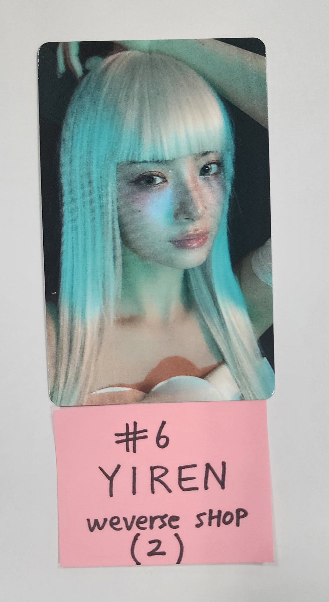 Everglow "ZOMBIE " - Weverse Shop Pre-Order Benefit Photocard [24.6.12]