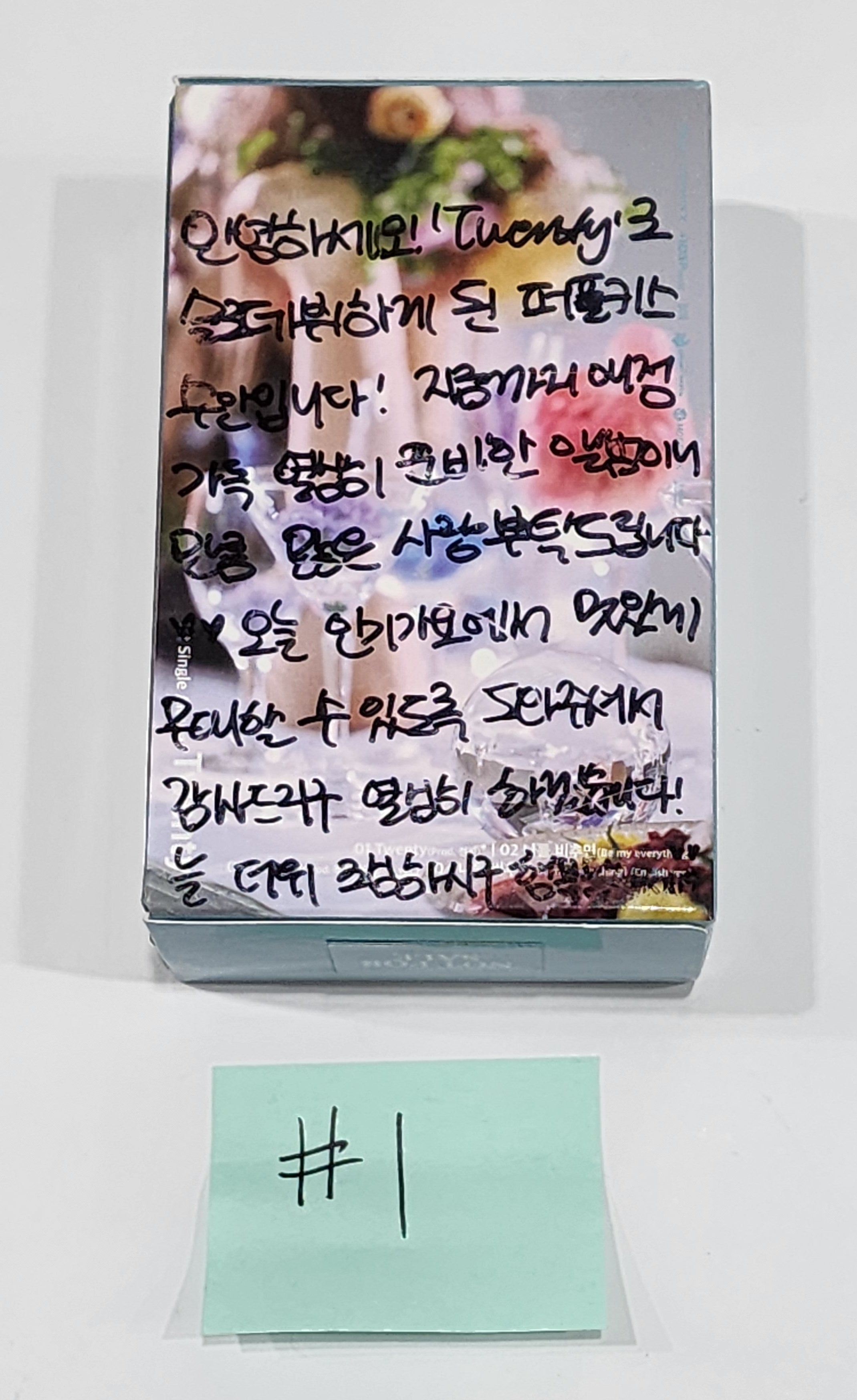 Purple Kiss - Hand Autographed(Signed) Promo Album [24.6.14