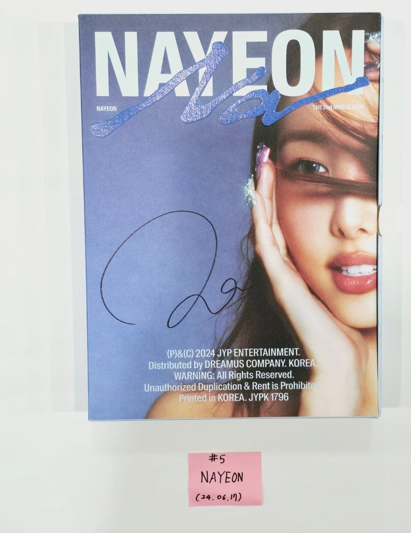 NAYEON (Of TWICE) "NA" - Hand Autographed(Signed) Promo Album [24.6.17]