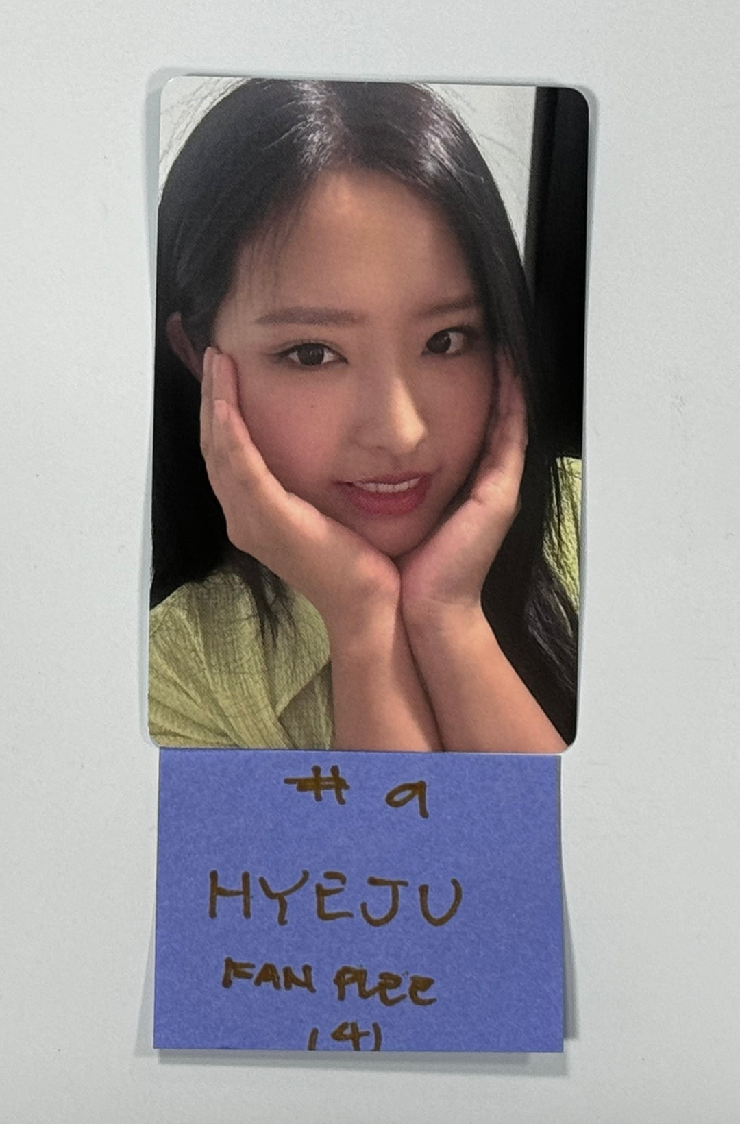 Loossemble "One of a Kind" - Fanplee Fansign Event Photocard [24.6.18] - HALLYUSUPERSTORE