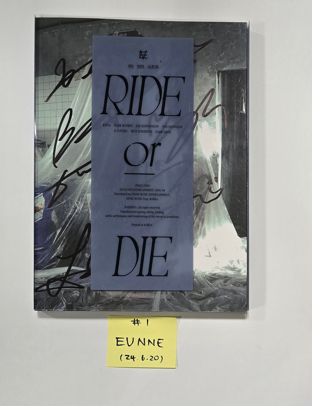 EVNNE "RIDE or DIE" - Hand Autographed(Signed) Promo Album [24.6.20] - HALLYUSUPERSTORE