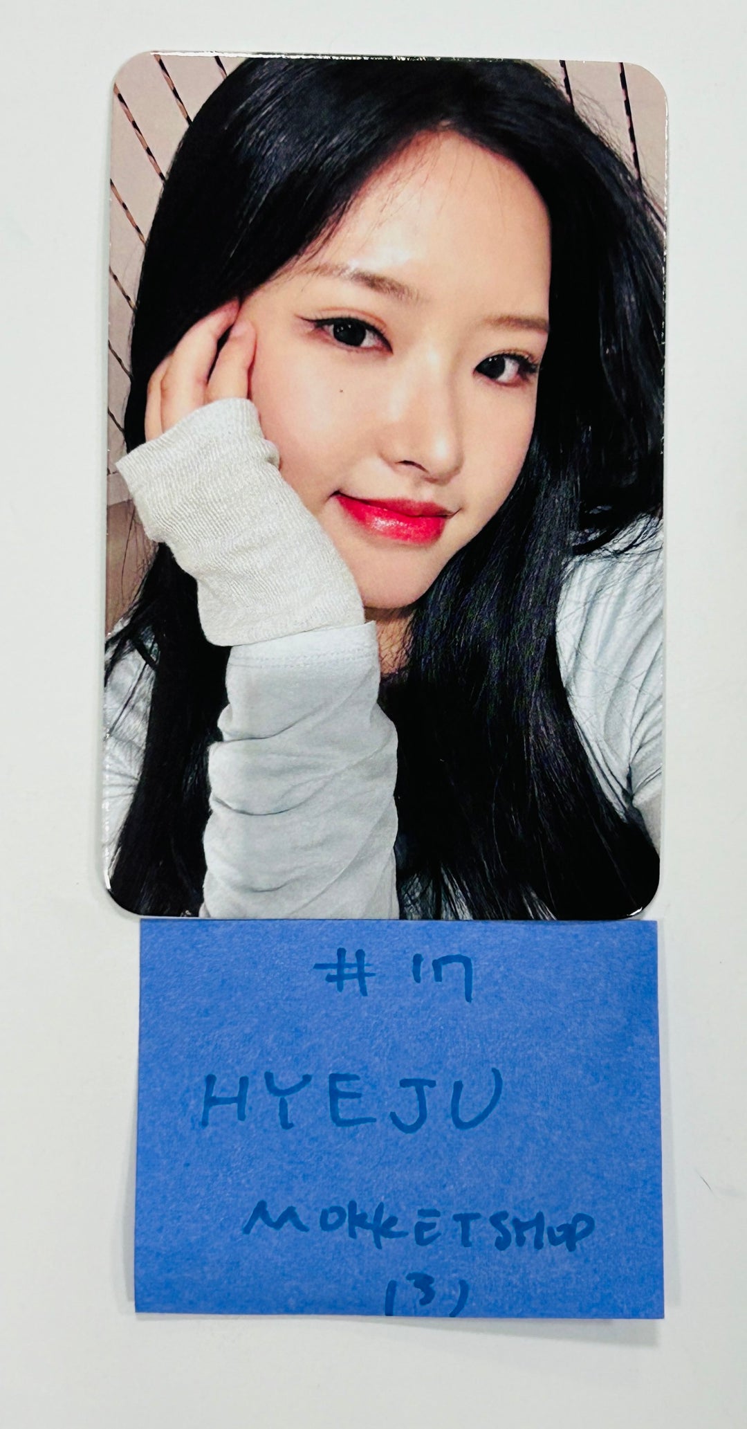 Loossemble "One of a Kind" - Mokket Shop Fansign Event Photocard Round 2 [24.7.1] - HALLYUSUPERSTORE