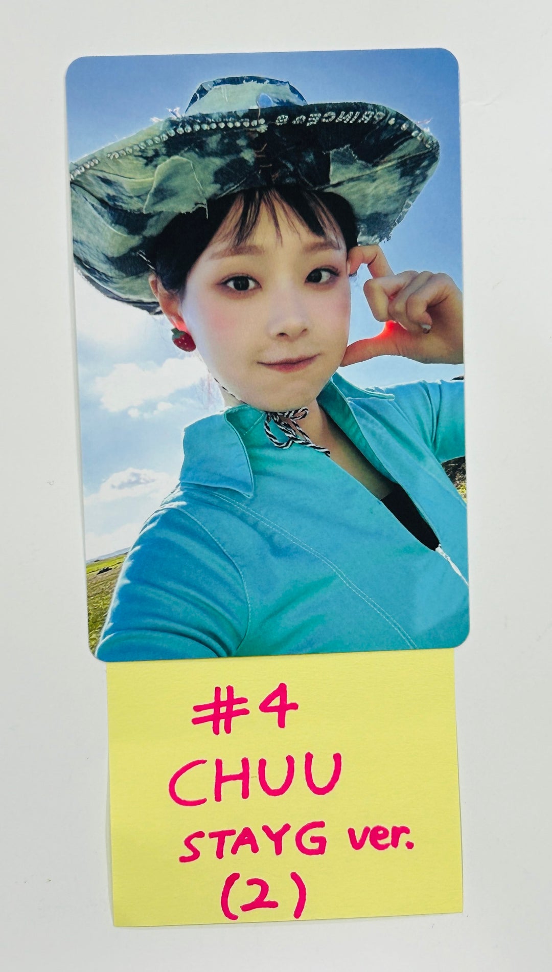 LOONA CHUU Strawberry Rush 2e Mini Album (GEVOUWEN LOONA CHUU Strawberry Rush 2e Mini Album (GEVOUWEN