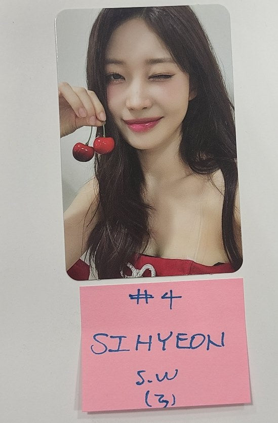 Everglow "ZOMBIE " - Soundwave Fansign Event Photocard [24.7.2]