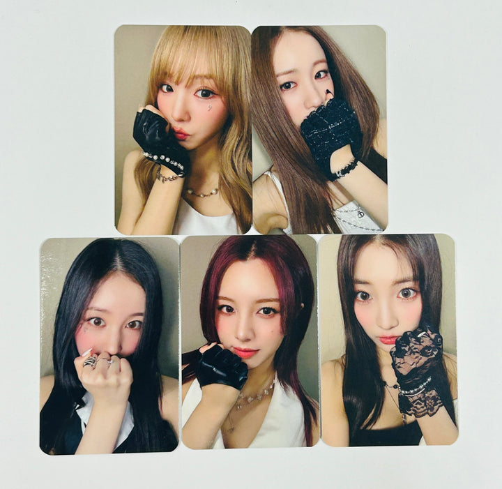 Wooah "Unframed" - Apple Music Fansign Event Photocard Round 2 [24.7.2]