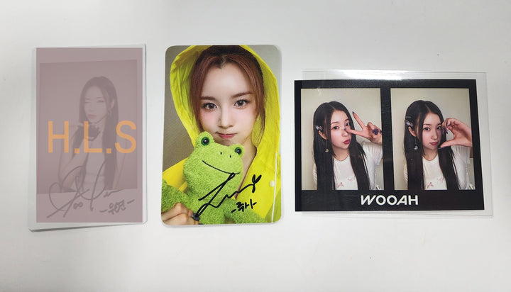 Wooah "Unframed" - Hand Autographed(Signed) Polaroid, Photocard 2 Cut Photo [24.7.3] - HALLYUSUPERSTORE