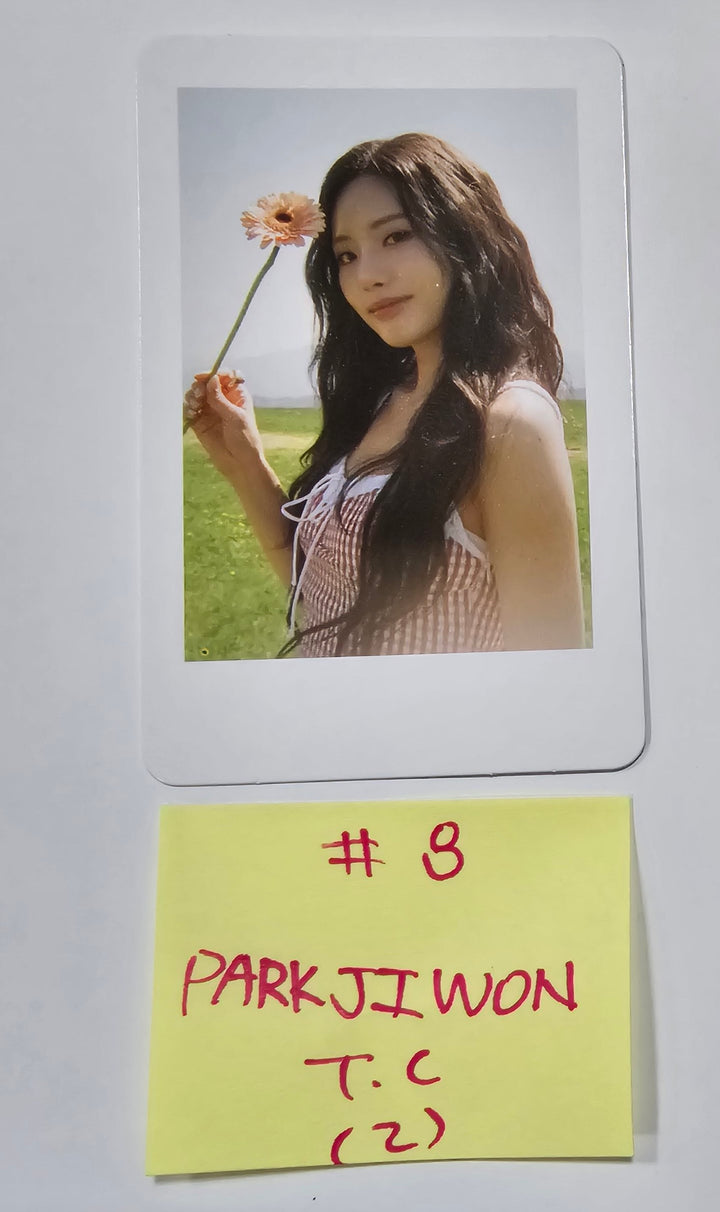 Fromis_9 "FROM SUMMER" Photo Exhibition - Official Trading Photocard [24.7.5]