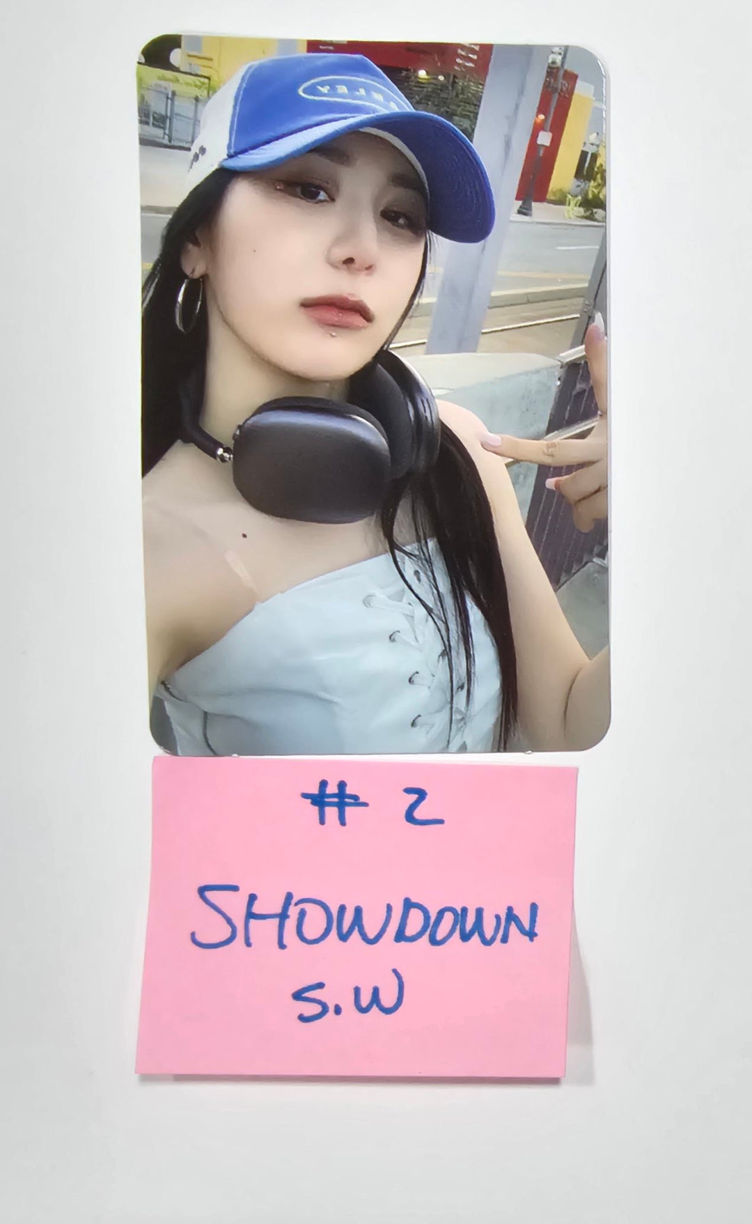 Lee Chae Yeon "SHOWDOWN" - Soundwave Pre-Order Benefit Photocard [24.7.5] - HALLYUSUPERSTORE