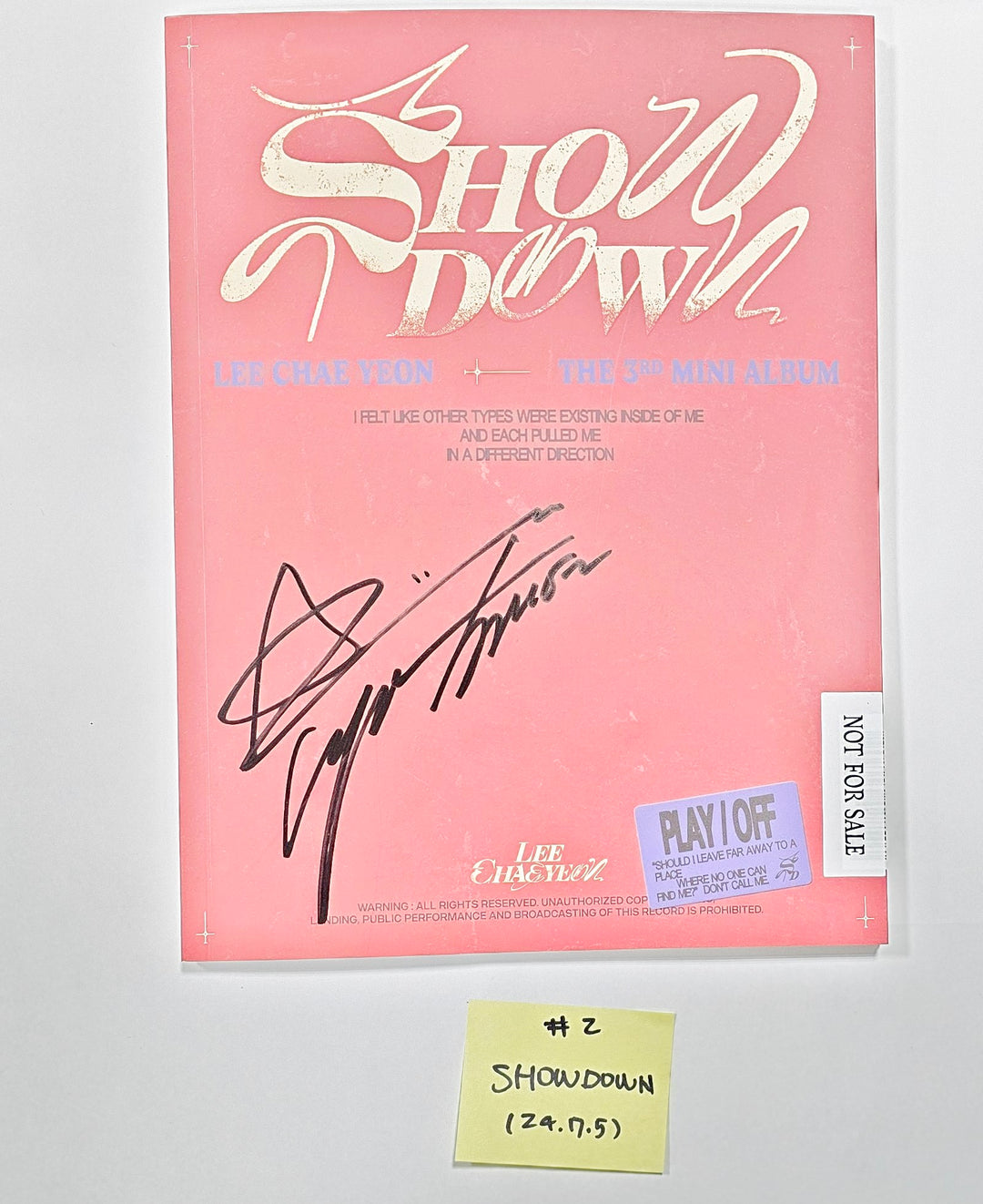 Lee Chae Yeon "SHOWDOWN" - Hand Autographed(Signed) Promo Album [24.7.5] - HALLYUSUPERSTORE