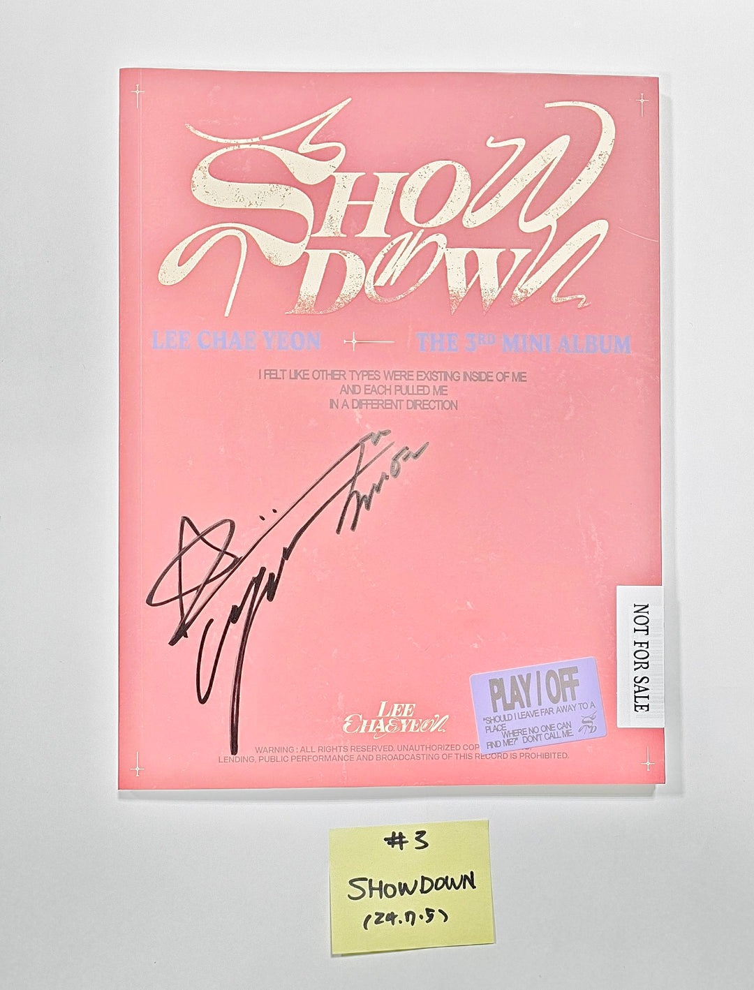 Lee Chae Yeon "SHOWDOWN" - Hand Autographed(Signed) Promo Album [24.7.5] - HALLYUSUPERSTORE