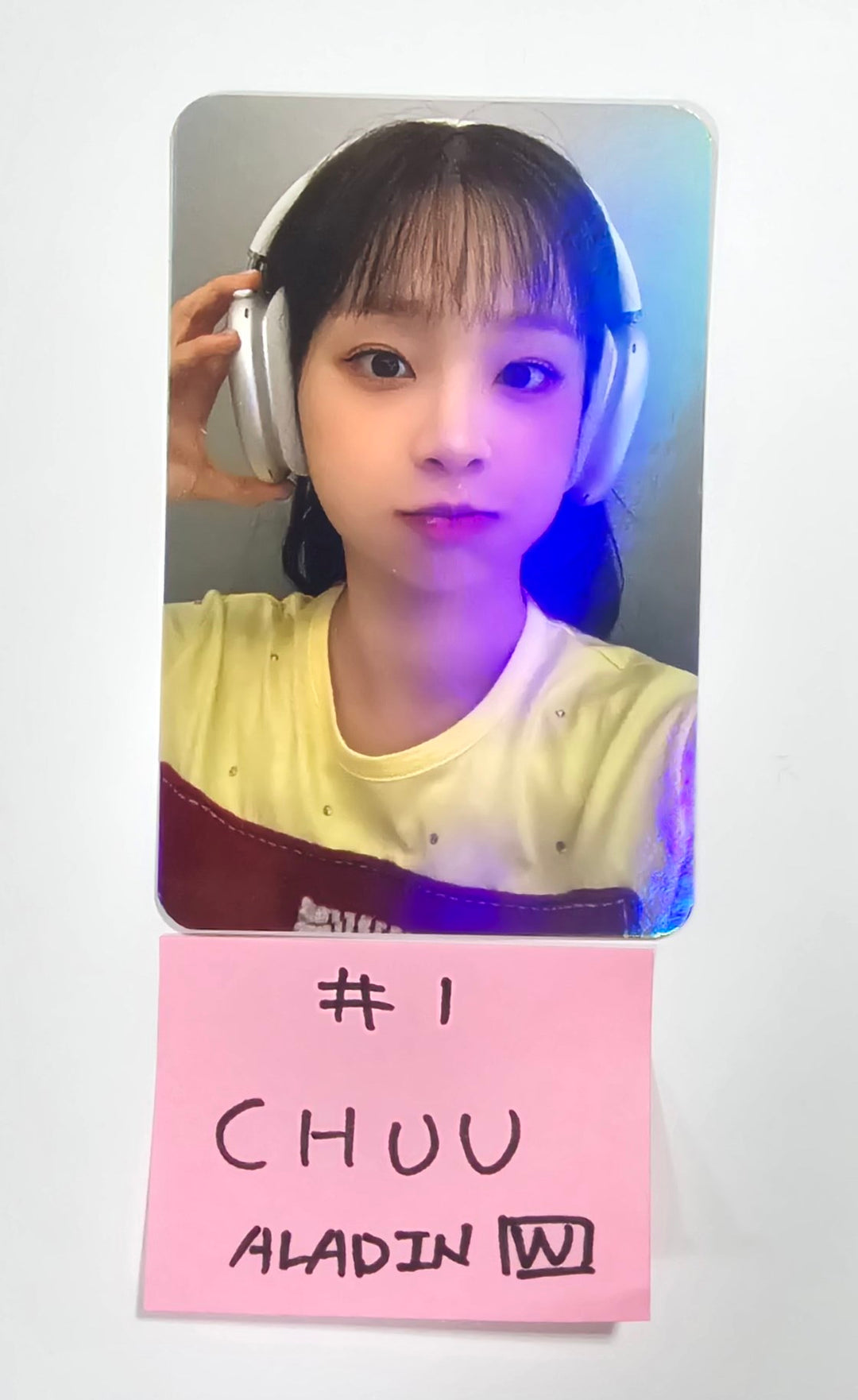 CHUU "Strawberry Rush" - Aladin Fansign Event Winner Hologram Photocard [24.7.5]