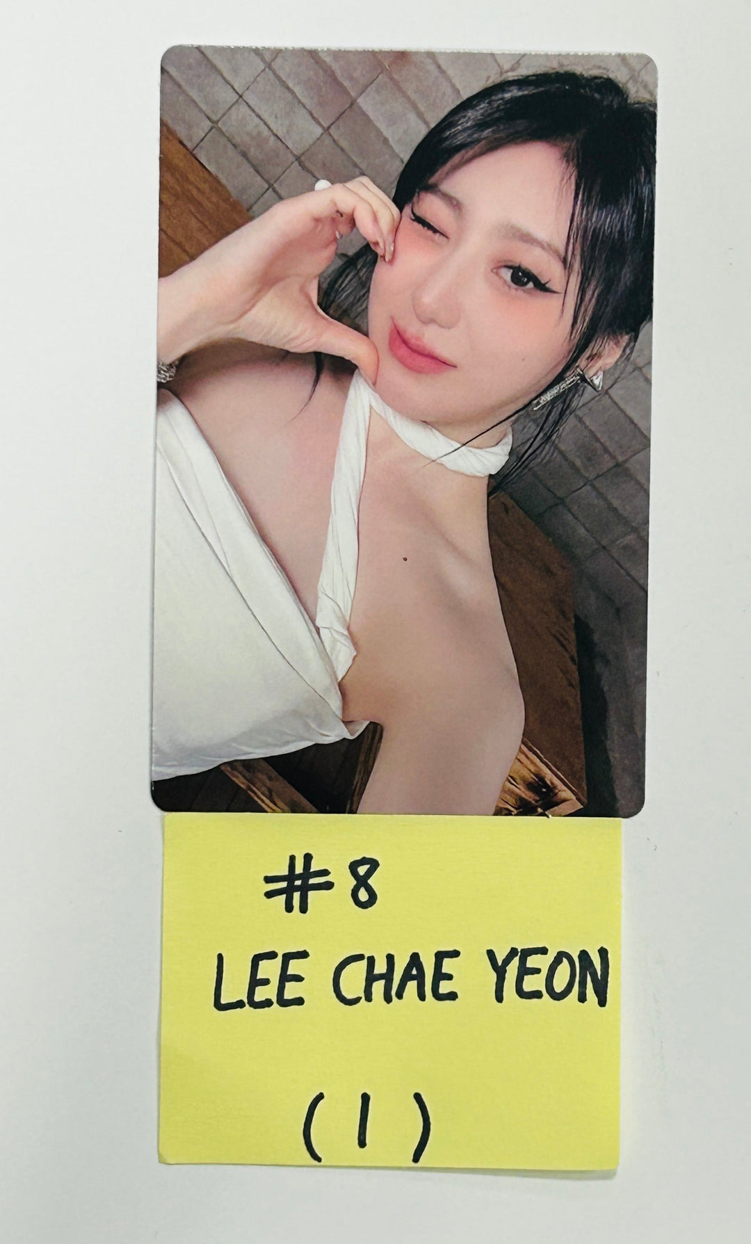 Lee Chae Yeon "SHOWDOWN" - Official Photocard [Standard & Poca Album Ver.] [24.7.5] - HALLYUSUPERSTORE