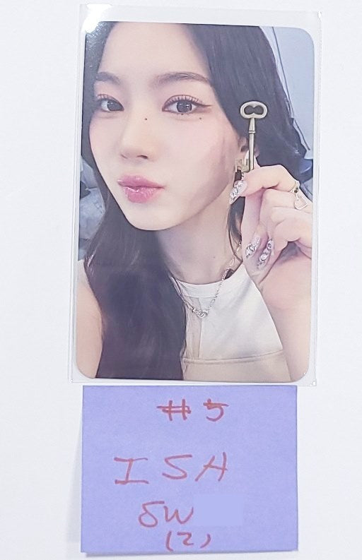 STAYC "Metamorphic" - Soundwave Fansign Event Photocard [24.7.9]