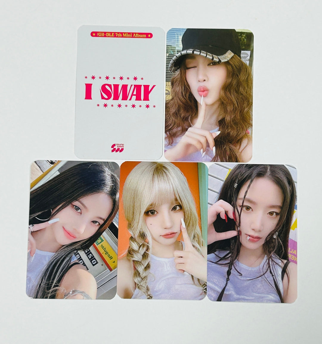 (g) I-DLE "I SWAY" - Soundwave Pre-Order Benefit Photocard [24.7.10] - HALLYUSUPERSTORE