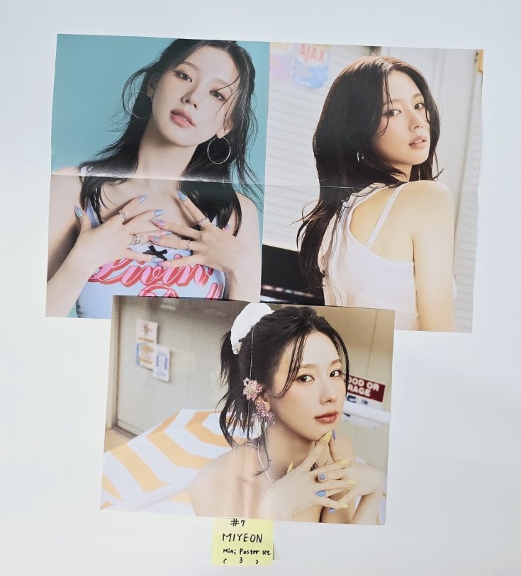 (g) I-DLE "I SWAY" - Official Photocard, Mini Poster Set (3EA) (1) [24.7.10] - HALLYUSUPERSTORE