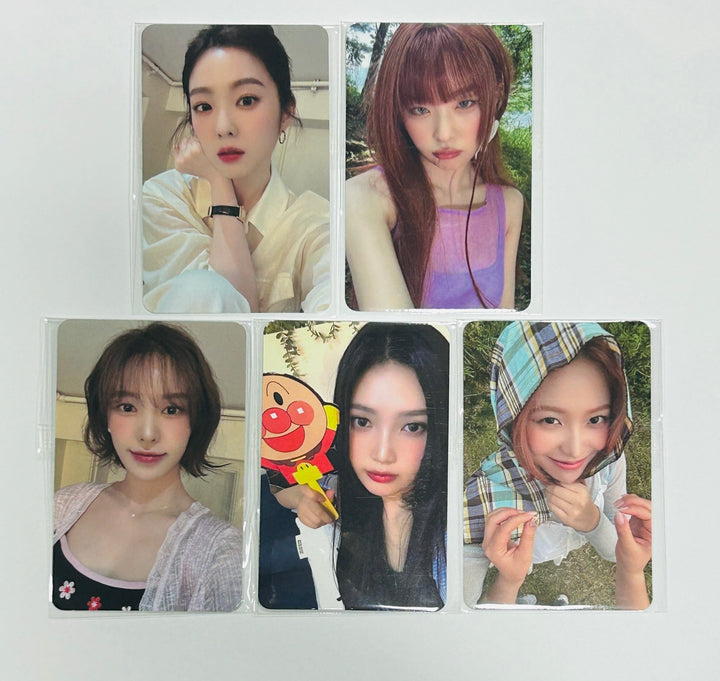 Red Velvet "Cosmic" - SM Town Pre-Order Benefit Photocard [24.7.11]