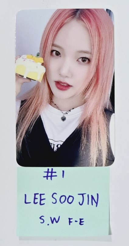 Weeekly "Bliss " - Soundwave Fansign Event Photocard [24.7.11]