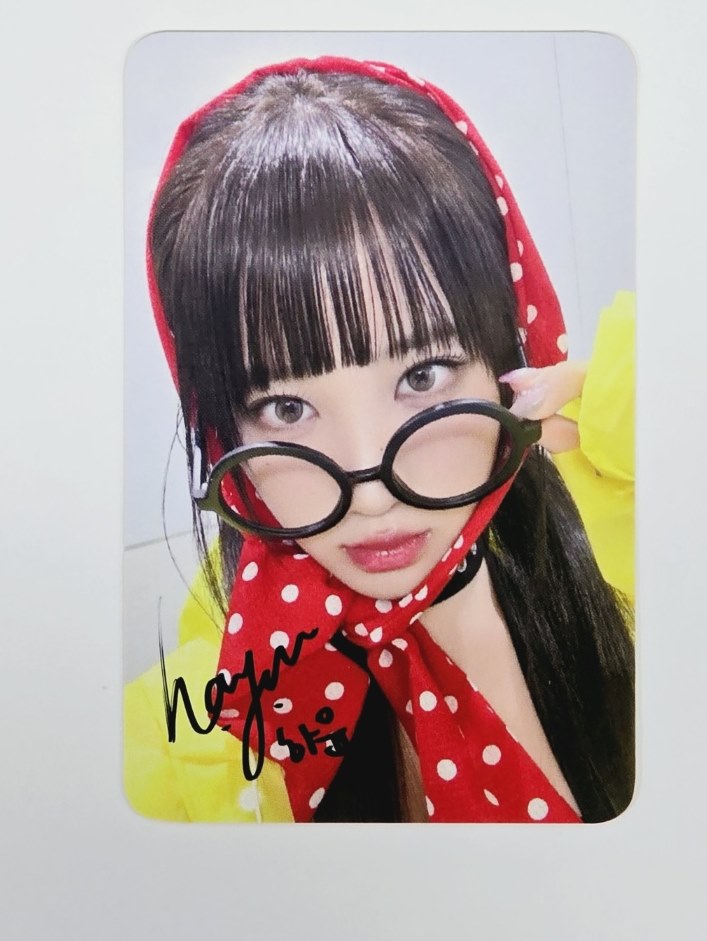 Hayun (of Primrose) "REVIVAL" - Hand Autographed(Signed) Photocard [24.7.12] - HALLYUSUPERSTORE