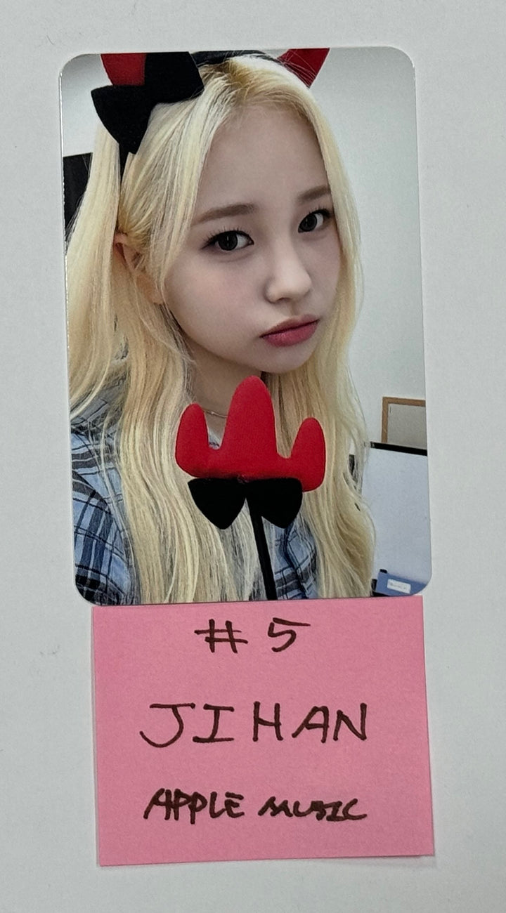 Weeekly "Bliss " - Apple Music Fansign Event Photocard [24.7.12] - HALLYUSUPERSTORE