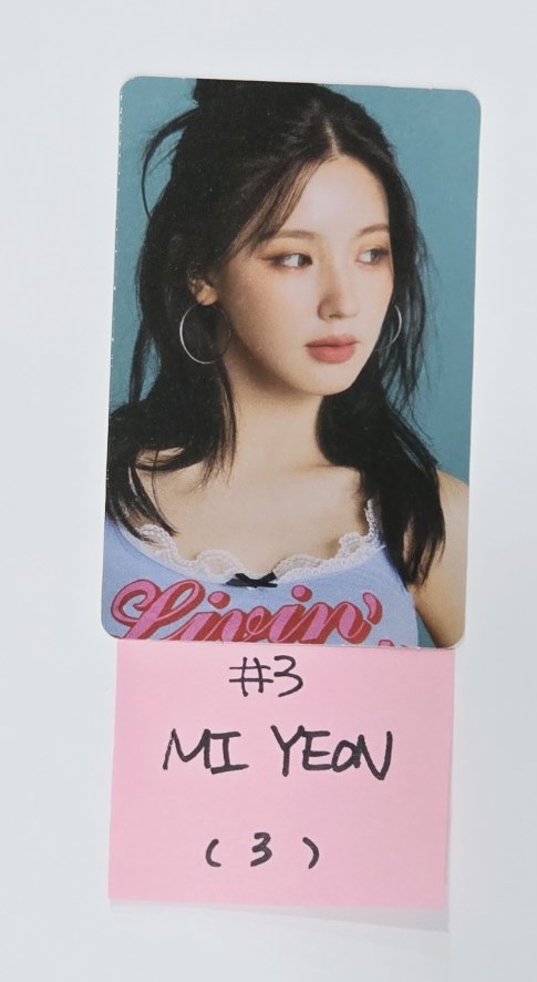 (G)I-DLE KLAXON - POP-UP Store Official Random Photocard [24.7.12] - HALLYUSUPERSTORE