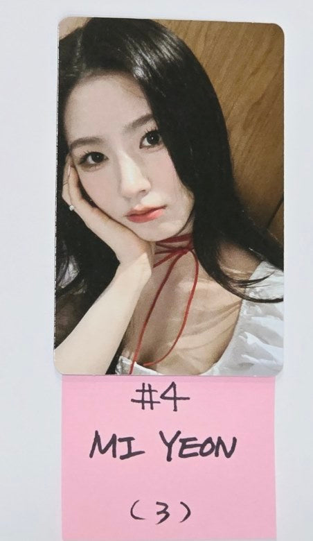 (G)I-DLE KLAXON - POP-UP Store Official Random Photocard [24.7.12] - HALLYUSUPERSTORE