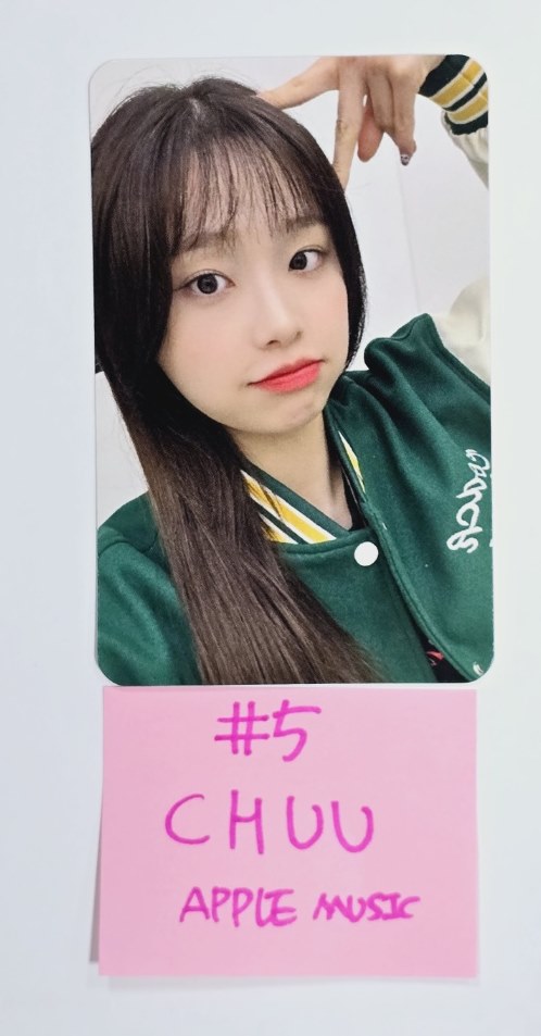 CHUU "Strawberry Rush" - Apple Music Fansign Event Photocard (STAYG Album Ver.) [24.7.17] - HALLYUSUPERSTORE