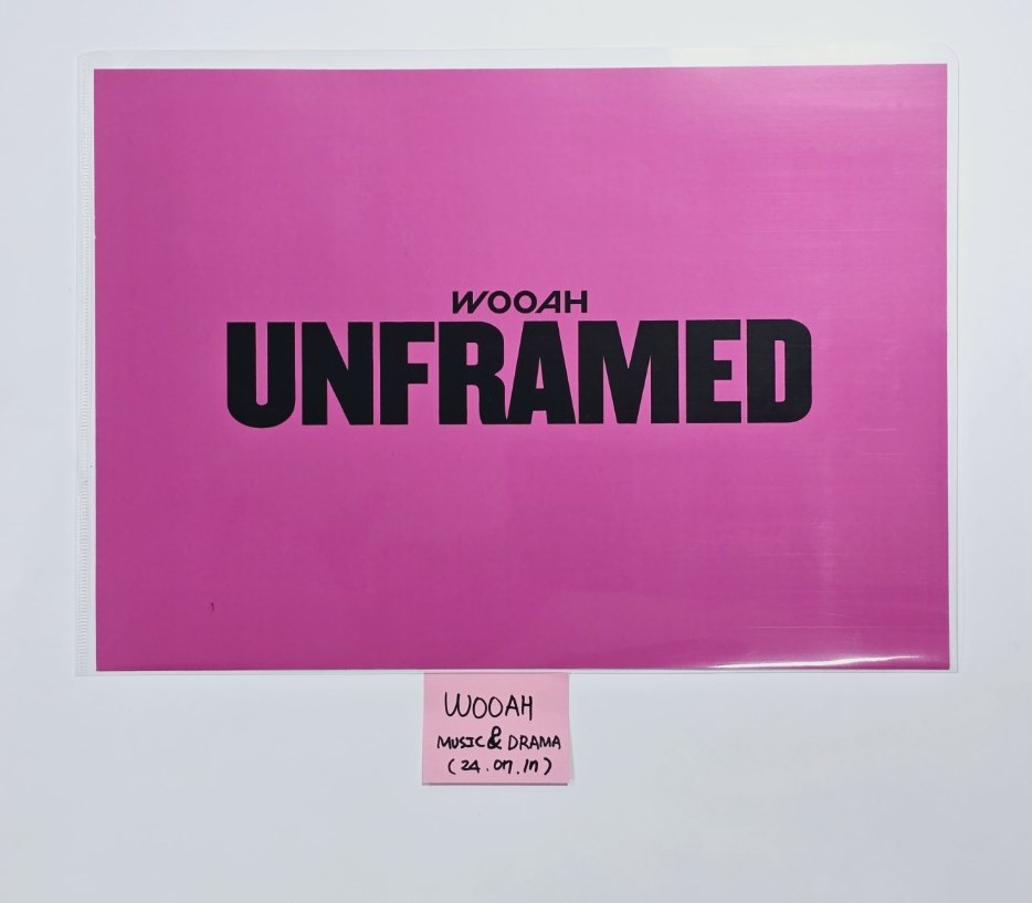 Wooah "Unframed" - Hand Autographed(Signed) Paper [24.7.17] - HALLYUSUPERSTORE