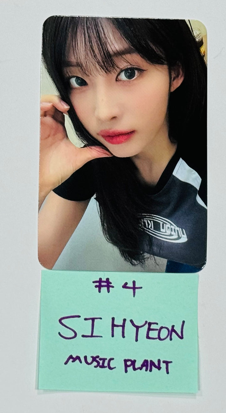 Everglow "ZOMBIE " - Music Plant Fansign Event Photocard [24.7.19] - HALLYUSUPERSTORE