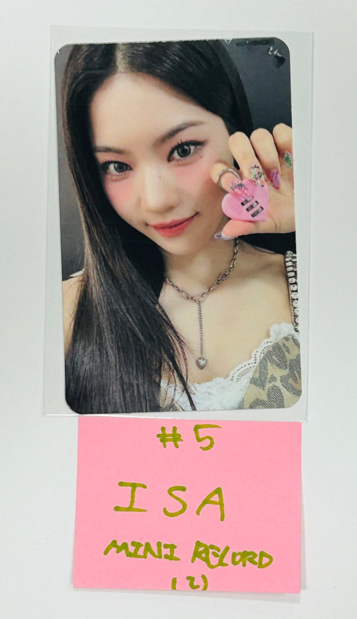 STAYC "Metamorphic" - Mini Record Fansign Event Photocard [Platform Ver.] [24.7.22] - HALLYUSUPERSTORE