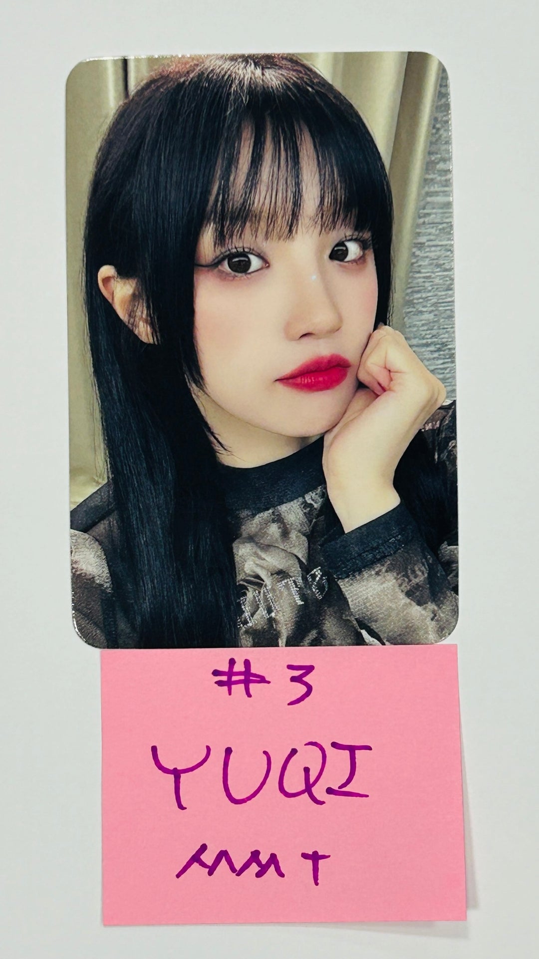 YUQI "YUQ1" - MMT Fansign Event Photocard Round 2 [24.7.22] - HALLYUSUPERSTORE