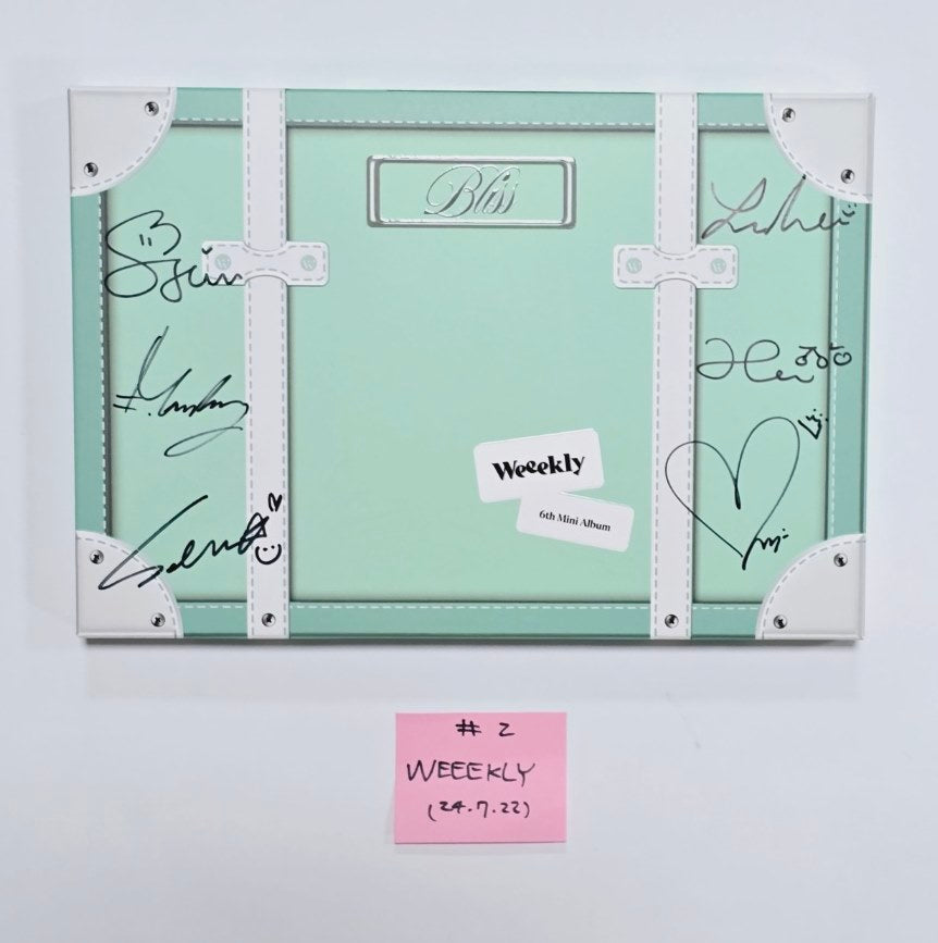 Weeekly "Bliss " - Hand Autographed(Signed) Promo Album [24.7.22] - HALLYUSUPERSTORE