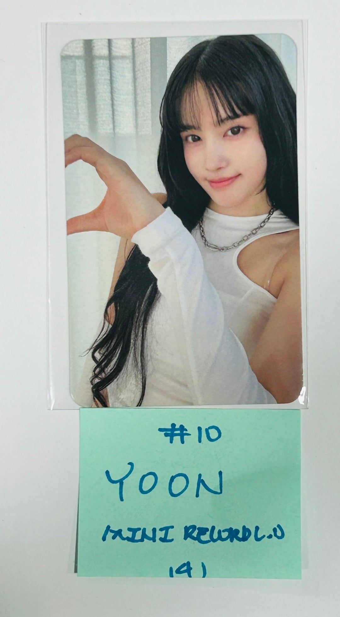 STAYC "Metamorphic" - Mini Record Lucky Draw Event Photocard [Platform Ver.] [24.7.24] - HALLYUSUPERSTORE