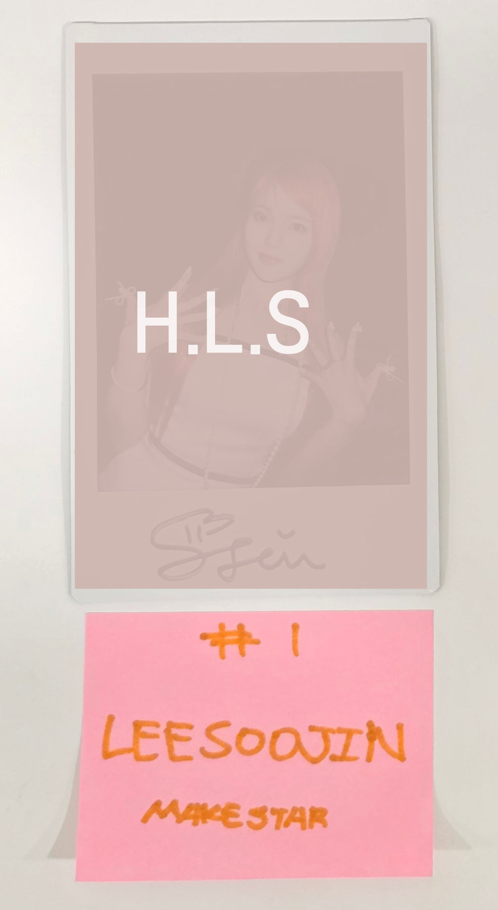 Leesoojin (Of Weeekly) "Bliss " - Hand Autographed(Signed) Polaroid, Photocard + 4 Cut Photo [24.7.25] - HALLYUSUPERSTORE