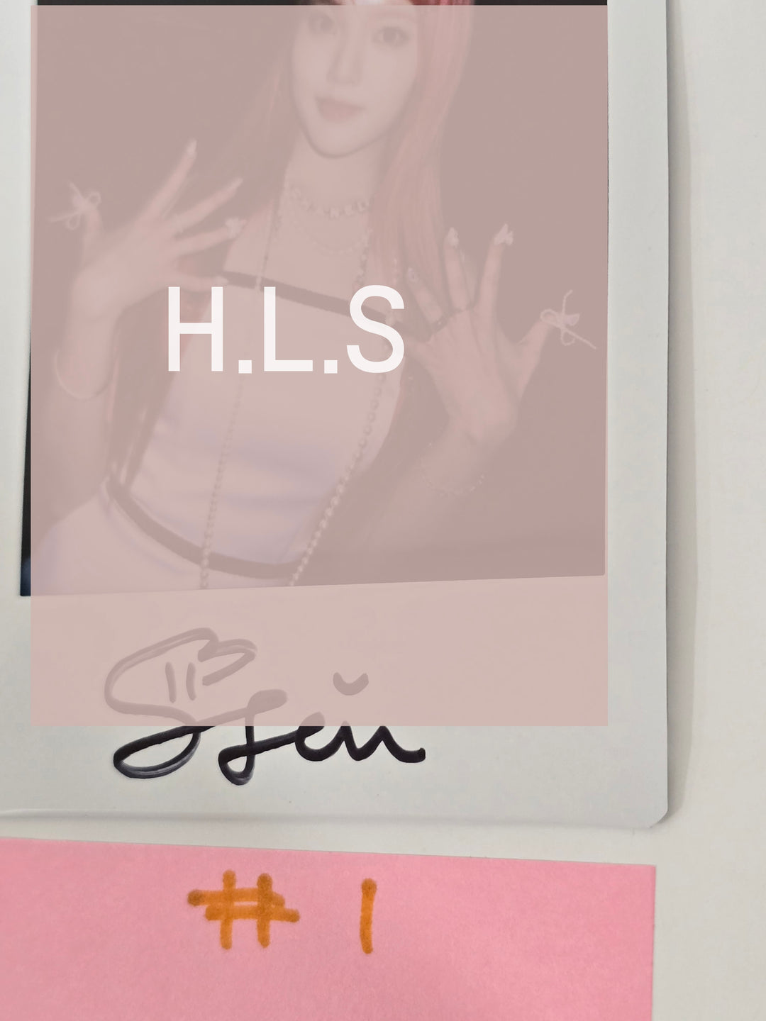 Leesoojin (Of Weeekly) "Bliss " - Hand Autographed(Signed) Polaroid, Photocard + 4 Cut Photo [24.7.25] - HALLYUSUPERSTORE