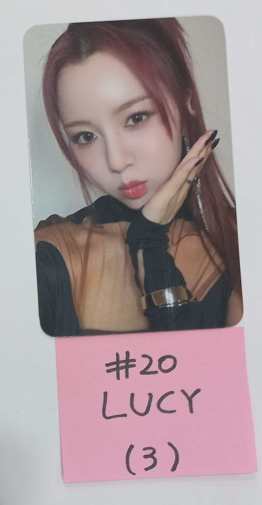 Wooah "WooAh-Land" - Trading Photocard [24.7.30] - HALLYUSUPERSTORE