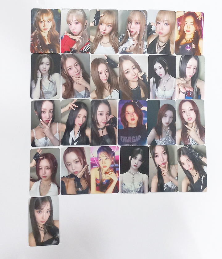 Wooah "WooAh-Land" - Trading Photocard [24.7.30] - HALLYUSUPERSTORE