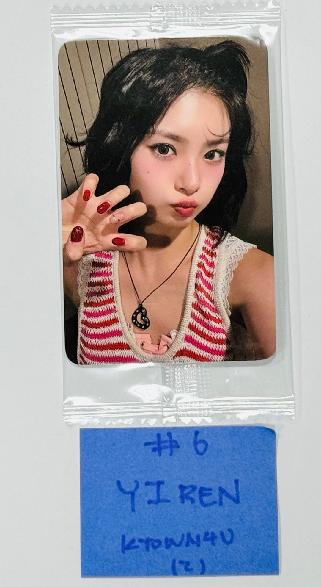 Everglow "ZOMBIE" - Ktown4U Fansign Event Photocard Round 2 [24.7.31] - HALLYUSUPERSTORE